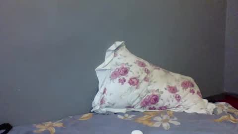 Snapshot of beautie699392 chatting on 03-04-25, 08:57 Lil stunner online show from 03-04-25, 08:57