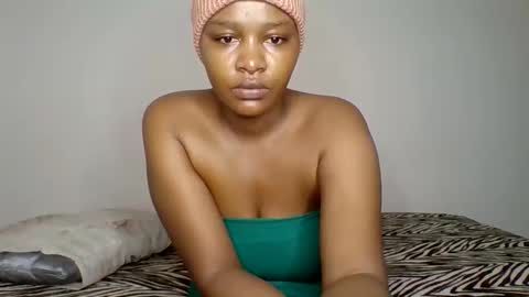 Chelsea and Raymond online show from 02-16-26, 06:42