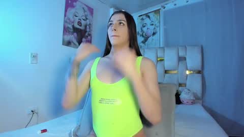 Snapshot of beautiful_doll888 chatting on 10-11-25, 01:38 Valeria online show from 10-11-25, 01:38