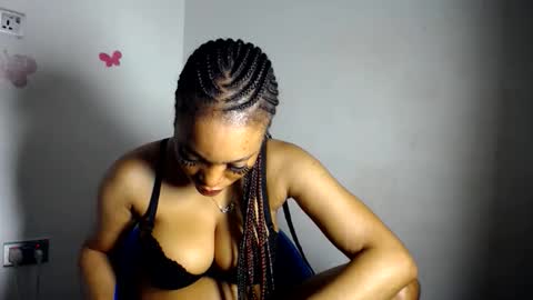 Snapshot of beautiful_moanna chatting on 04-20-26, 07:15 moanna online show from 04-20-26, 07:15