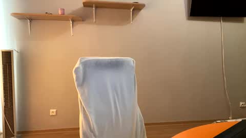 Nik online show from 10-09-25, 09:07