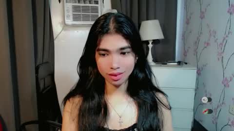 TRIXIE online show from 02-25-26, 02:54