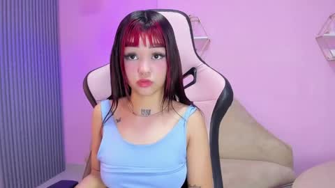 Snapshot of beautty_woman_ chatting on 05-31-26, 01:51 Sara online show from 05-31-26, 01:51