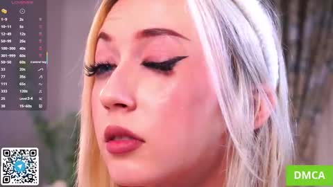 Polly  online show from 10-23-25, 04:39