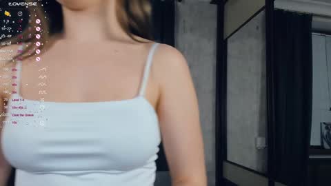 Snapshot of beauty_future chatting on 01-11-25, 01:22 Nicole online show from 01-11-25, 01:22