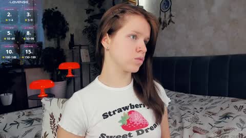 Snapshot of beauty_future chatting on 01-25-25, 10:29 Nicole online show from 01-25-25, 10:29