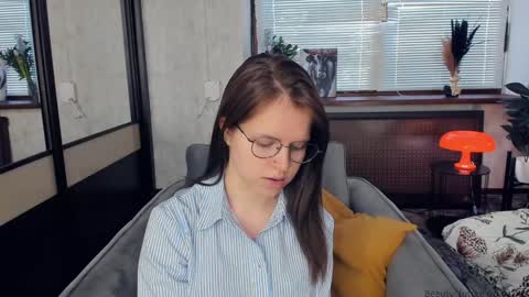 Snapshot of beauty_future chatting on 02-06-25, 01:21 Nicole online show from 02-06-25, 01:21