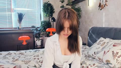 Snapshot of beauty_future chatting on 02-07-25, 11:34 Nicole online show from 02-07-25, 11:34