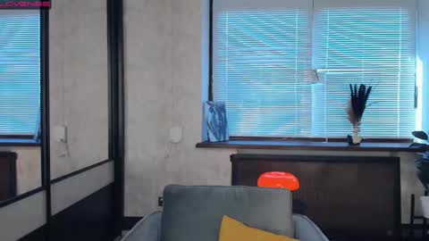 Snapshot of beauty_future chatting on 02-23-25, 09:33 Nicole online show from 02-23-25, 09:33