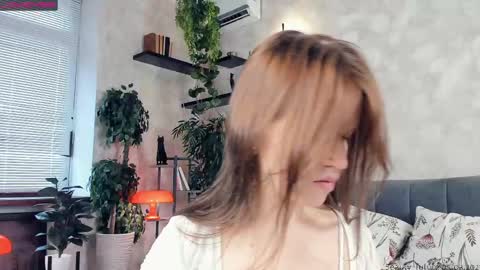 Snapshot of beauty_future chatting on 03-05-25, 07:16 Nicole online show from 03-05-25, 07:16