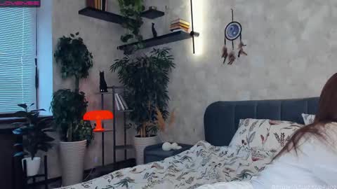 Snapshot of beauty_future chatting on 03-12-25, 07:35 Nicole online show from 03-12-25, 07:35