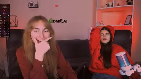 Snapshot of beauty_ginger chatting on 11-10-25, 08:30 beauty_ginger online show from 11-10-25, 08:30