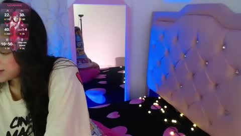 Snapshot of beauty_lana18 chatting on 11-17-25, 03:12 lana online show from 11-17-25, 03:12