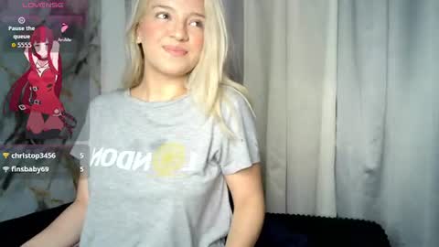 Snapshot of beauty_lana18 chatting on 07-19-26, 10:24 lana online show from 07-19-26, 10:24
