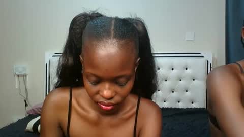 Snapshot of beautyful_disaster chatting on 09-18-25, 05:37 Beautyful Disaster online show from 09-18-25, 05:37