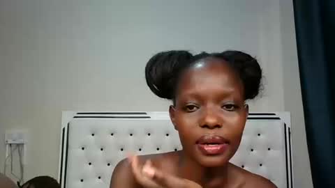 Snapshot of beautyful_disaster chatting on 09-22-25, 10:50 Beautyful Disaster online show from 09-22-25, 10:50