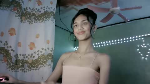 Snapshot of beautyhotasia123 chatting on 12-14-24, 06:24 beautyhotasia123 online show from 12-14-24, 06:24