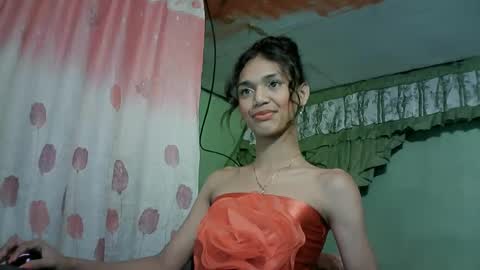 Snapshot of beautyhotasia123 chatting on 12-27-24, 06:10 beautyhotasia123 online show from 12-27-24, 06:10