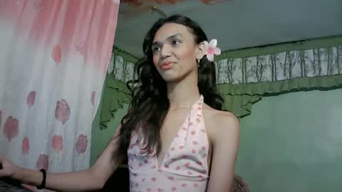 Snapshot of beautyhotasia123 chatting on 12-29-24, 06:27 beautyhotasia123 online show from 12-29-24, 06:27