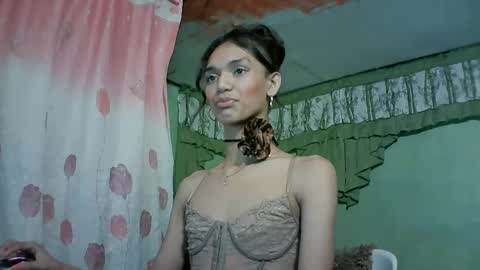 Snapshot of beautyhotasia123 chatting on 12-30-24, 05:44 beautyhotasia123 online show from 12-30-24, 05:44