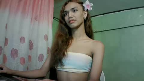 Snapshot of beautyhotasia123 chatting on 02-20-25, 05:51 beautyhotasia123 online show from 02-20-25, 05:51