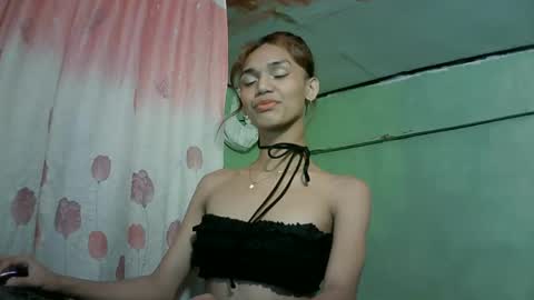 Snapshot of beautyhotasia123 chatting on 03-11-25, 07:36 beautyhotasia123 online show from 03-11-25, 07:36