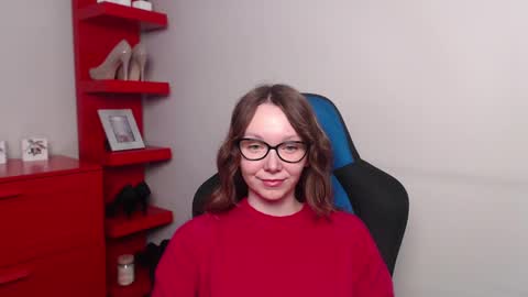 Zoe online show from 02-06-25, 06:40