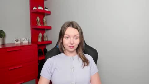 Zoe online show from 09-15-25, 05:29