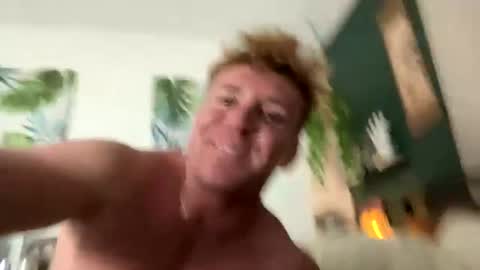 Snapshot of beaux_a chatting on 07-20-26, 12:40 Beaux online show from 07-20-26, 12:40