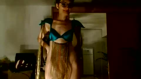 Raluca online show from 06-12-26, 06:40