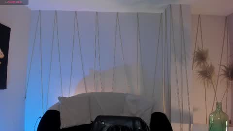 Snapshot of beccabaxter chatting on 06-20-26, 11:57 Am Becca online show from 06-20-26, 11:57
