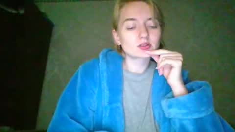 Snapshot of beckixjewelqw chatting on 04-28-26, 10:53 BeckiXJewelqw online show from 04-28-26, 10:53