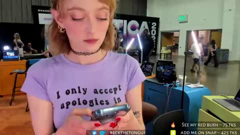 Snapshot of beckthetongue chatting on 06-27-26, 07:52 Beck the tongue online show from 06-27-26, 07:52