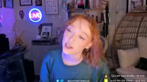 Snapshot of beckthetongue chatting on 07-26-26, 02:42 Beck the tongue online show from 07-26-26, 02:42
