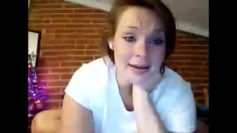 Snapshot of becky2994 chatting on 12-14-24, 07:29 BECKY BOO online show from 12-14-24, 07:29