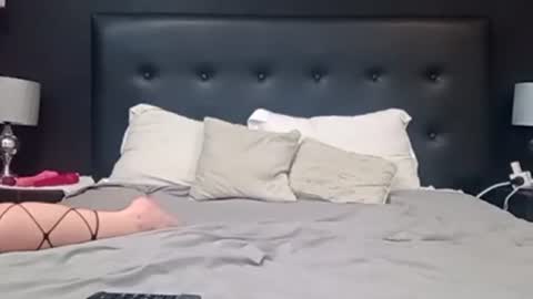 BECKY BOO  online show from 11-30-25, 03:54