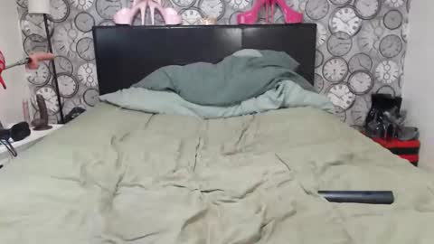 Snapshot of becky_cee chatting on 11-09-25, 08:45 Becky online show from 11-09-25, 08:45