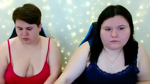 BeckyAndEllen online show from 12-21-25, 12:23
