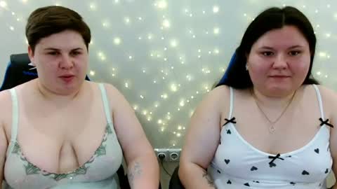 Snapshot of beckyandellen chatting on 07-17-26, 10:11 BeckyAndEllen online show from 07-17-26, 10:11
