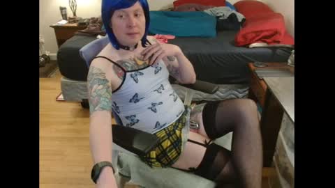 Snapshot of beckyking chatting on 03-05-25, 02:14 BeckyKinkg online show from 03-05-25, 02:14