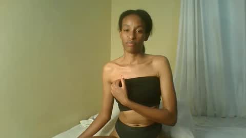 Snapshot of bee01hive chatting on 01-04-25, 07:34 bee01hive online show from 01-04-25, 07:34