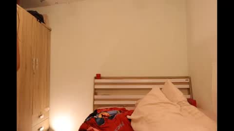 bee_thai online show from 03-03-25, 03:31