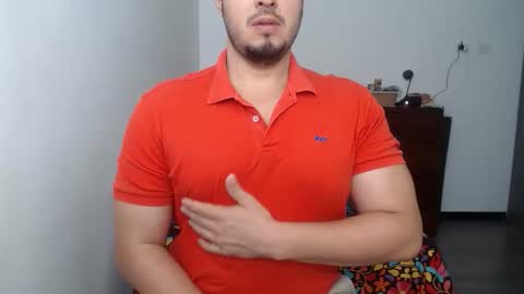 Snapshot of beefypecs_10 chatting on 04-18-26, 03:27 Criss2fer online show from 04-18-26, 03:27