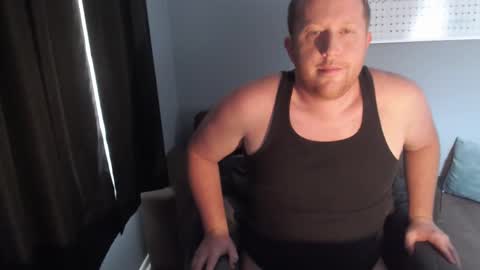Snapshot of beefystr8guy chatting on 02-17-26, 05:08 MascDadBod online show from 02-17-26, 05:08