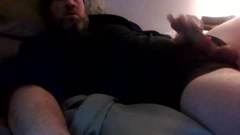 Snapshot of beekstar chatting on 04-26-26, 12:47 beekstar online show from 04-26-26, 12:47