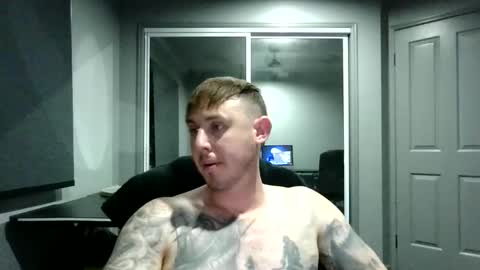 Snapshot of beelzebubxo chatting on 11-26-25, 10:38 beelzebubxo online show from 11-26-25, 10:38