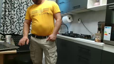 Snapshot of bela747741 chatting on 12-22-24, 02:27 kevin and Bella online show from 12-22-24, 02:27