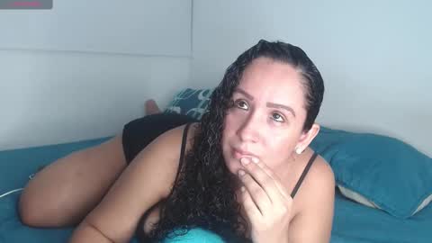 hadid online show from 11-02-25, 12:02