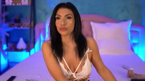 BellaJonnes online show from 03-17-26, 08:45