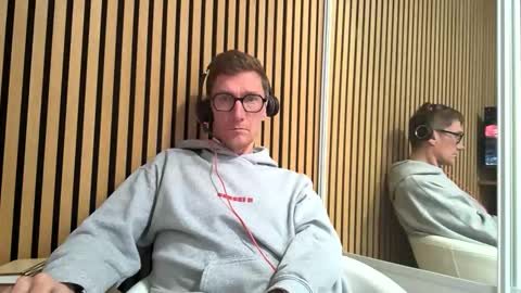 SexFriendFrance online show from 01-10-26, 12:40